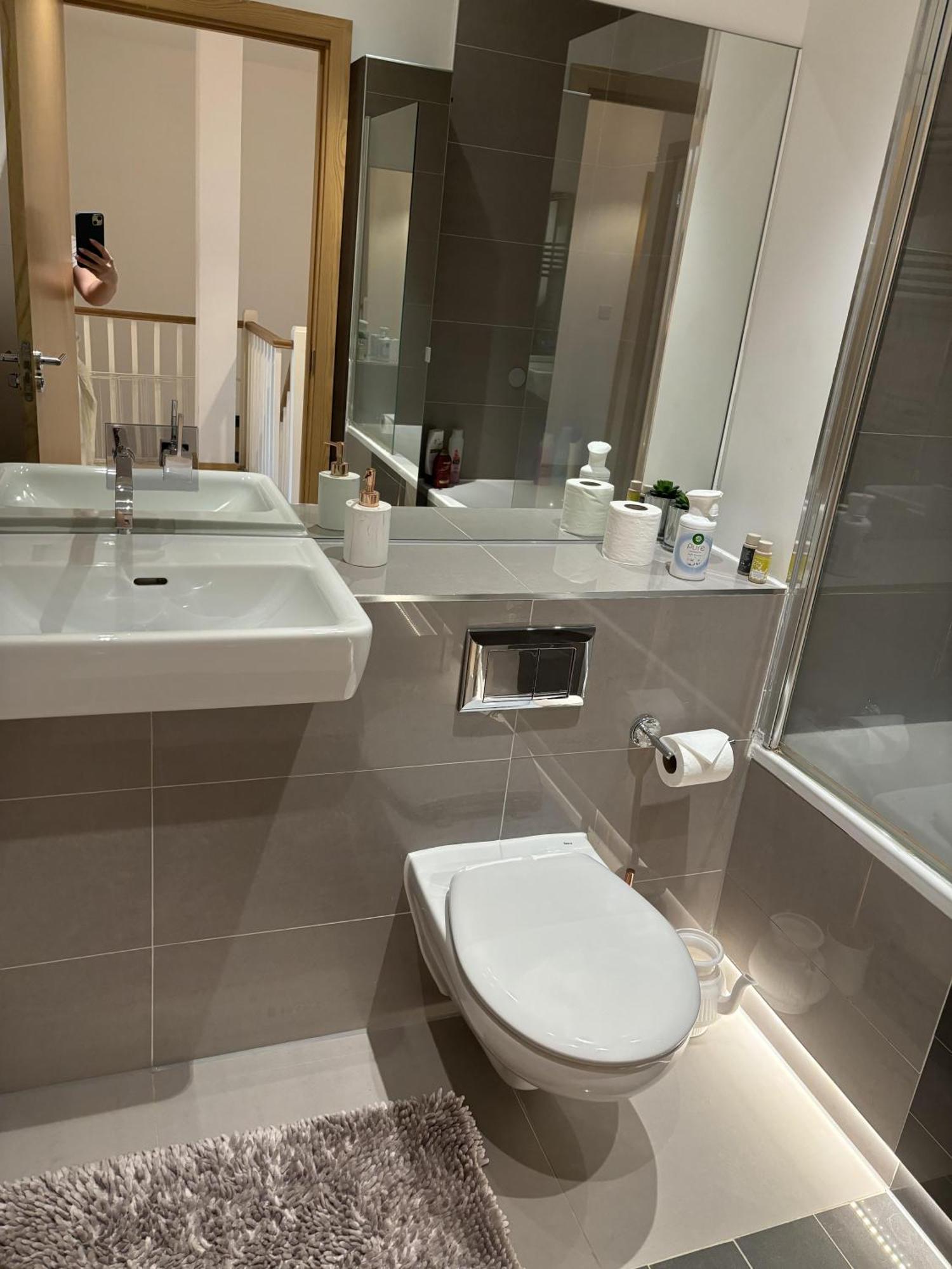 Apartment Not Available London